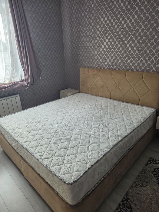 Матрас 180х200см