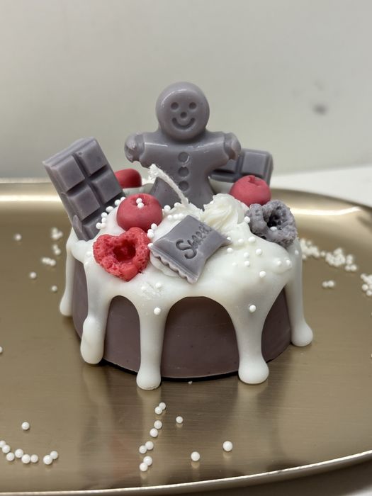 Ароматна соева свещ,,Коледна торта’’