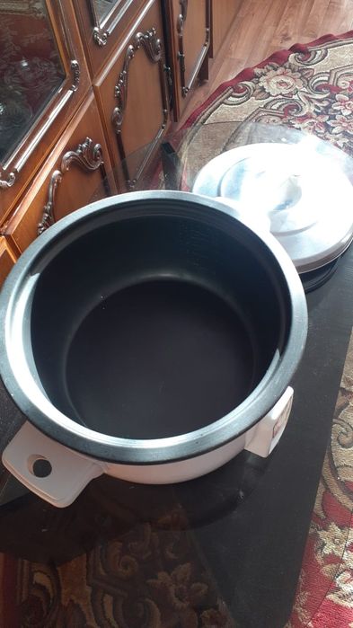 Продаётся рисоварка 5кг