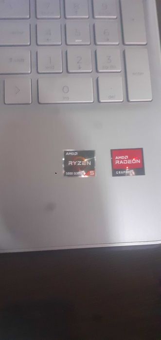 HP    noutbuk Ryzen 8/512