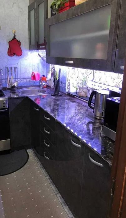 Аренда Юнусабад  8кв 1ком переделана в 2х ком