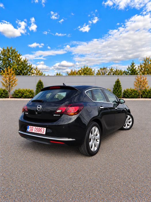 OPEL Astra 2013 — imagine 4