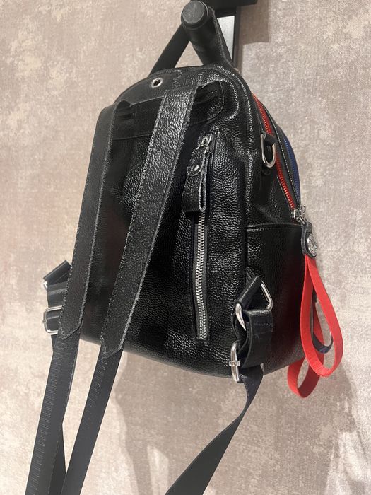 Продам новый кожаный рюкзак