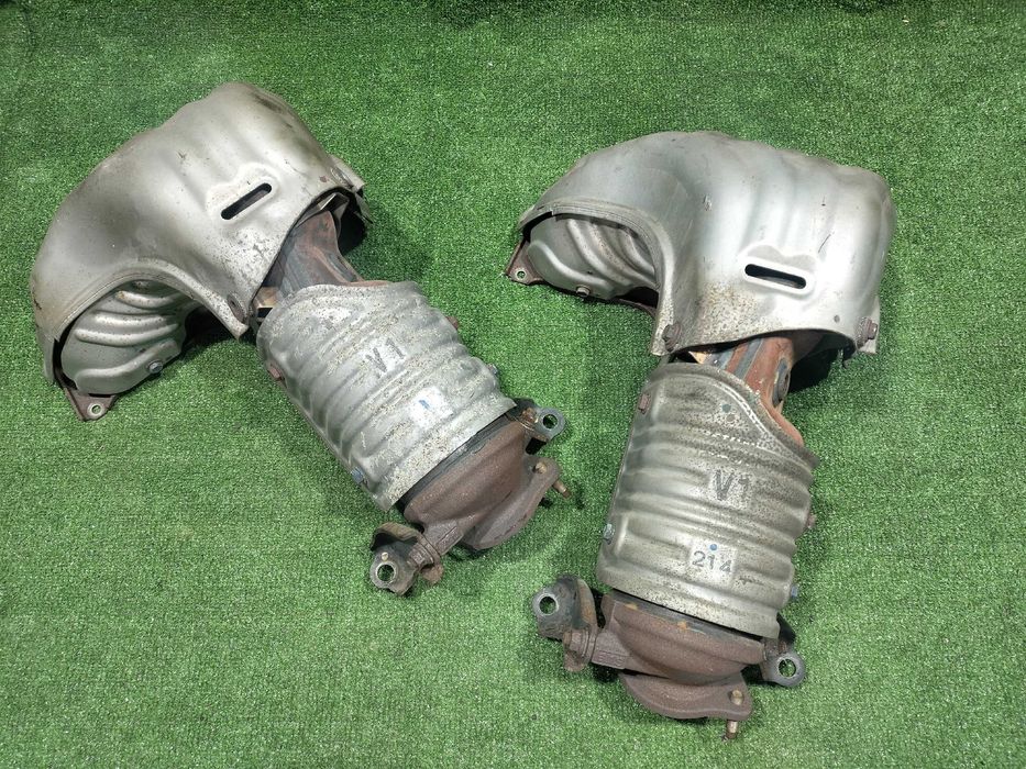 Продам Оригинальный катализатор от Toyota Camry 40 / 45 объем 2,4