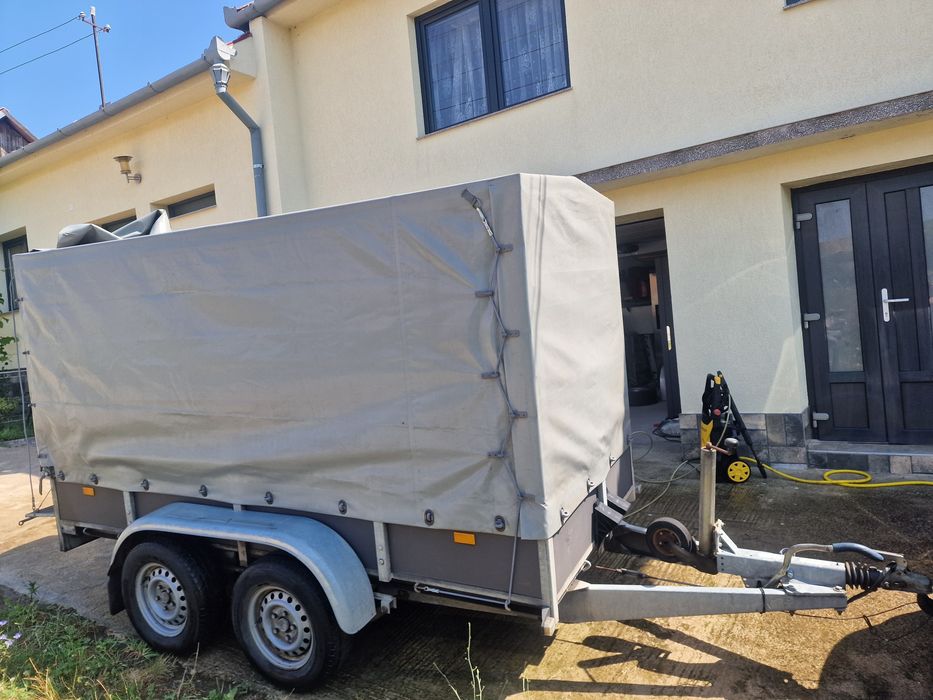 Vand remorca Harpert 2000kg, an 2010 Inmatriculata recent