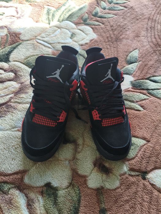 Nike Air Jordan 4 retro "Red Thunder"