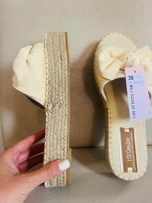 Дамски летни чехли DeeZee