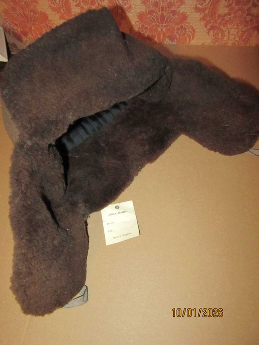 Стар милиционерски шинел , ушанка