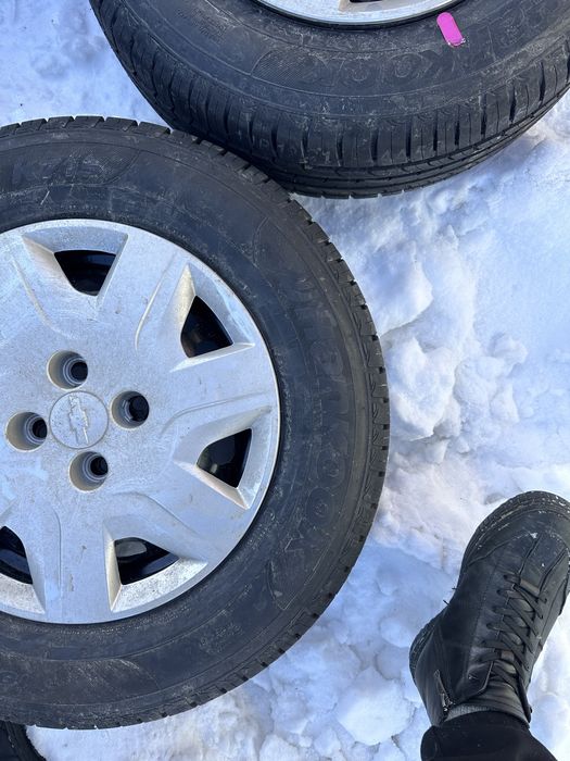 Продам комплект колес