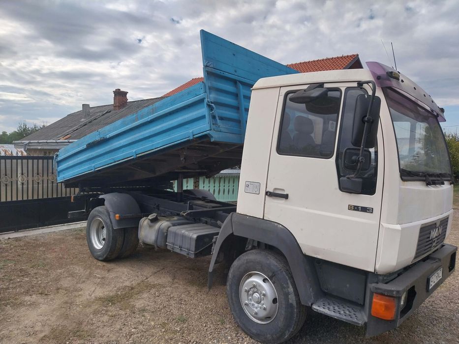 Man basculabil trilateral,an 1996,