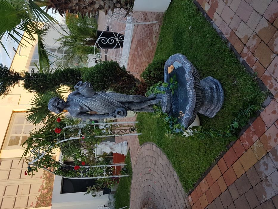 Fantana arteziana F20,fantani arteziene din beton,statuete din beton