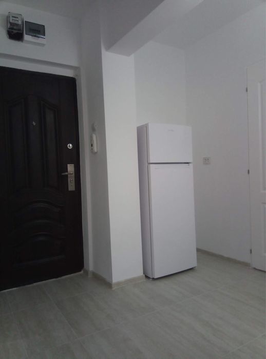 Inchiriez garsoniera