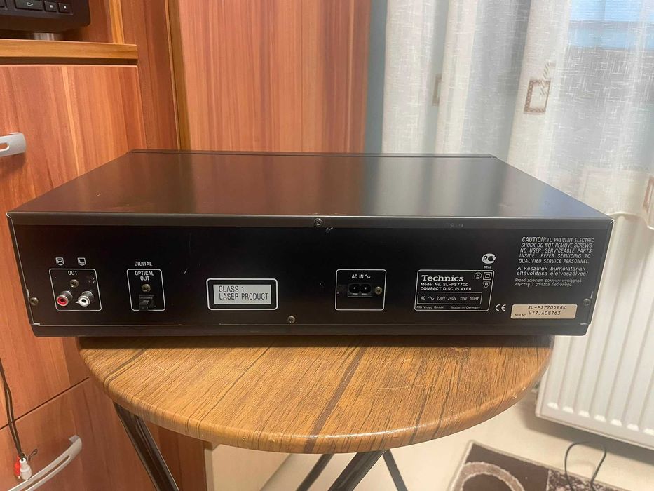 Technics SL-PS770D Compact Disc Player