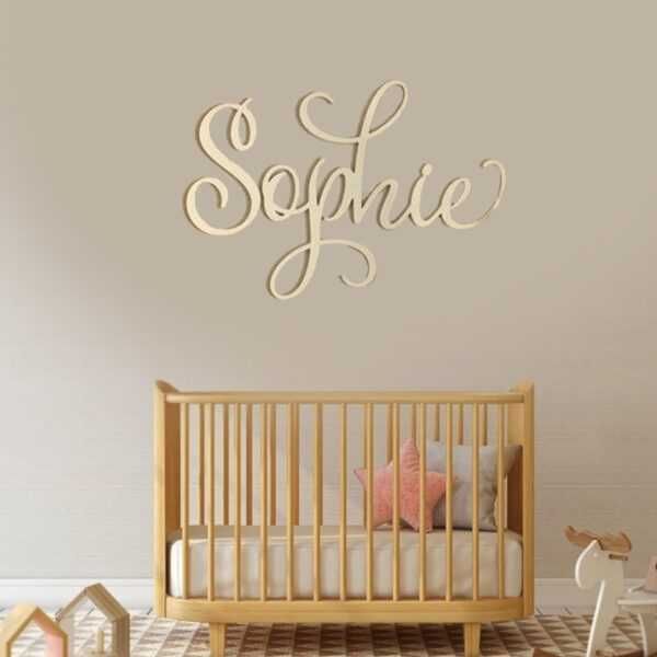 Nume personalizat din lemn