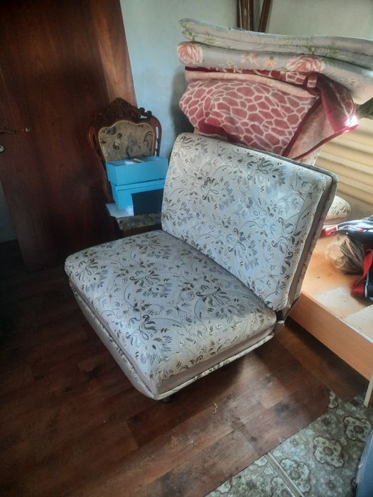 Мебель диван на гостиной