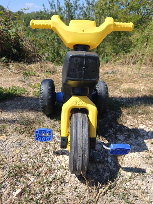 Детско пластмасово  моторче