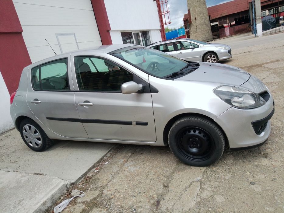 Vând Renault Clio 3 2009