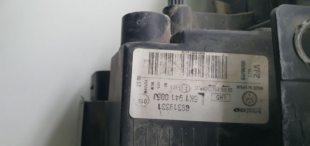 Фара от  Volkswagen Golf 5