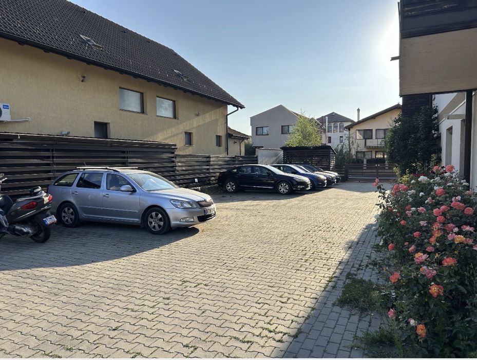 Parcare de invhiriat str. Argitului, Tractoru - Vedere 4