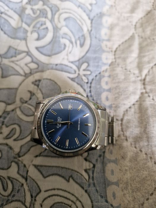 Часы Casio кварцевые