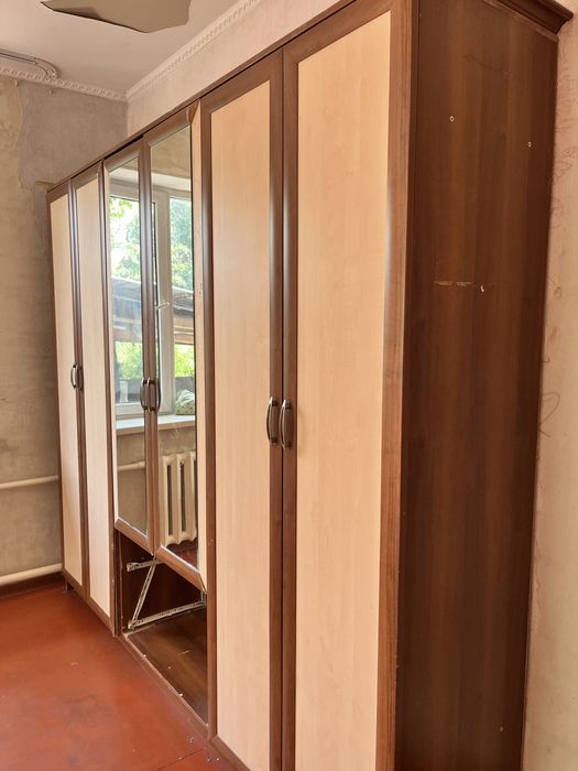 Срочно продается шкаф