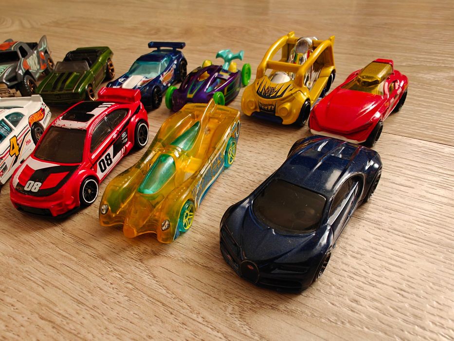 колички Hot Wheels - 11 бр общо