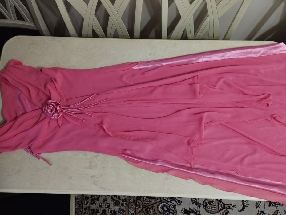 Продается вечернее платье