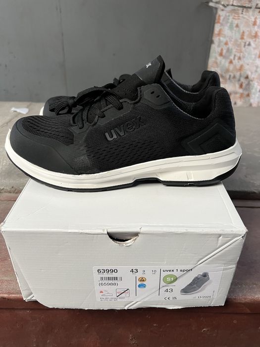 Vand pantofi protectie uvex marimea 43