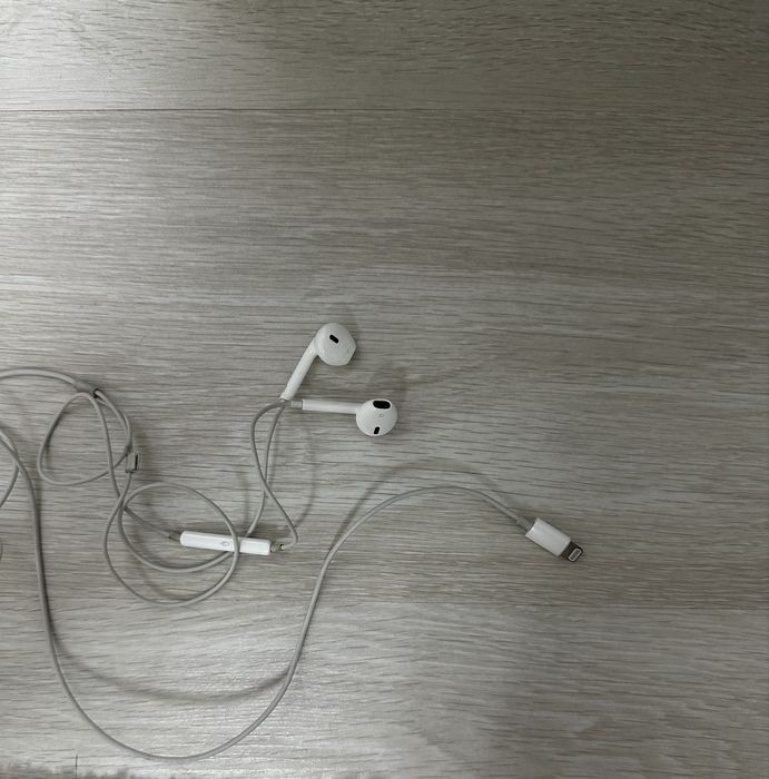 Наушники Earpods Lightning