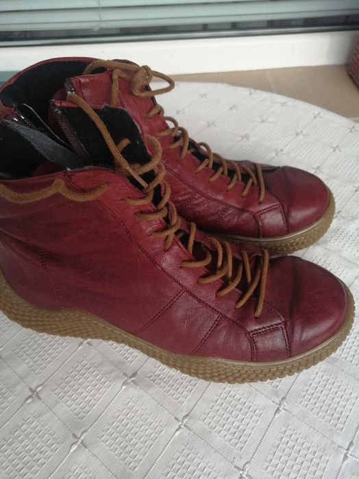 Женски боти от естествена кожа