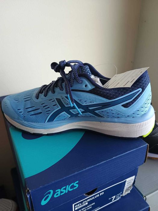 Нови маратонки Asics