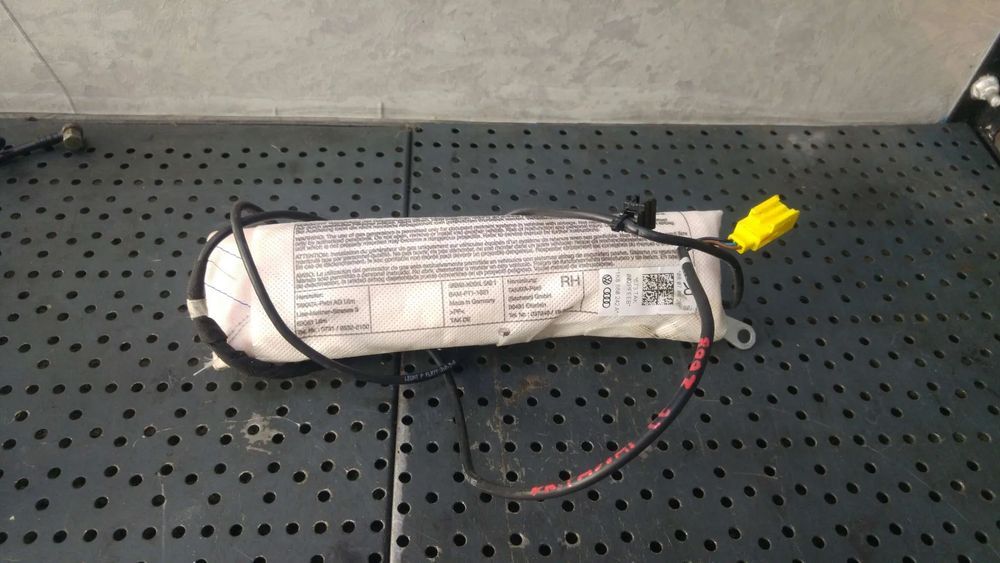 Airbag scaun dreapta vw passat cc 1k8880242a
