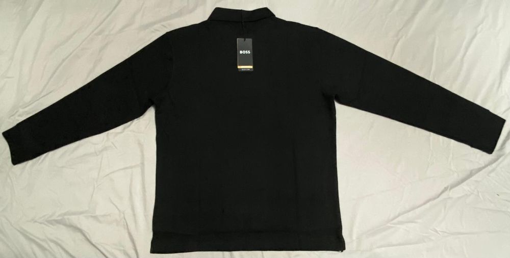 Vând bluza noua de bărbați Boss