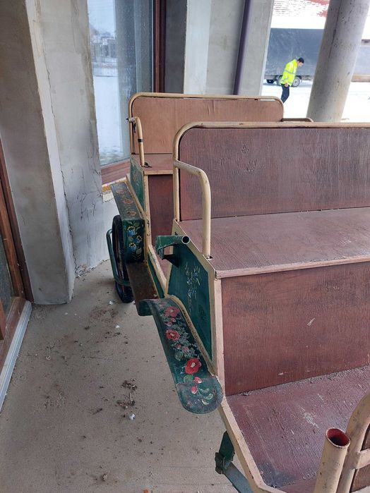 Caruța duoa cai poni