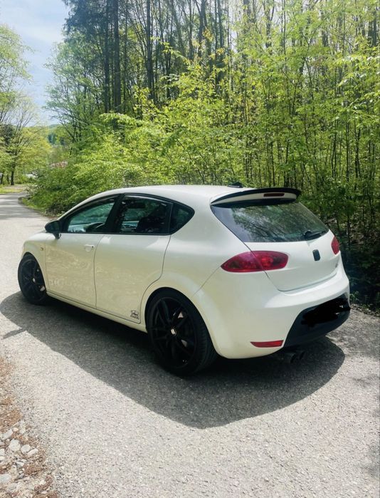 Vand Seat Leon Fr/schimb cu motocicleta sportiva 1000 cc
