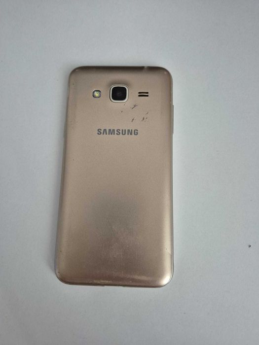 Vand galaxy j3 2016