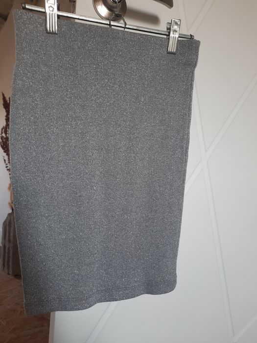 Продам юбки школьные