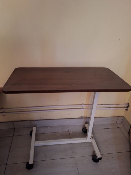 Vand Masa pentru servit la pat