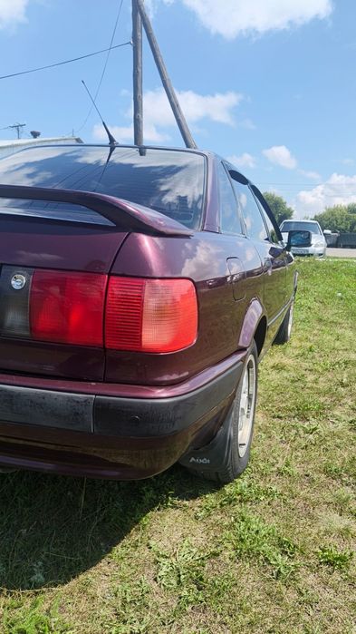 Продам автомобиль Ауди b4