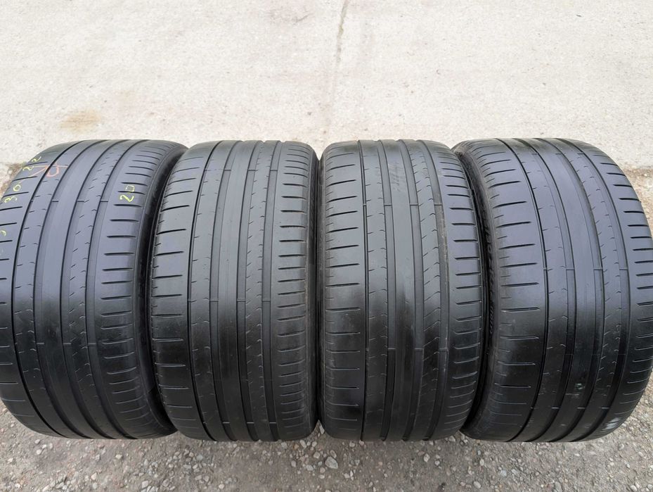 SET 4 Anvelope Vara 285/30 R22 PIRELLI P Zero AO 101Y