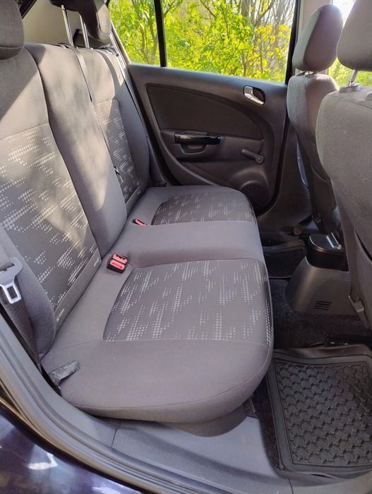 Vând Opel Corsa D