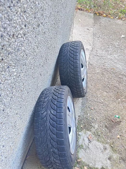 Зимни гуми 2 бр тойота