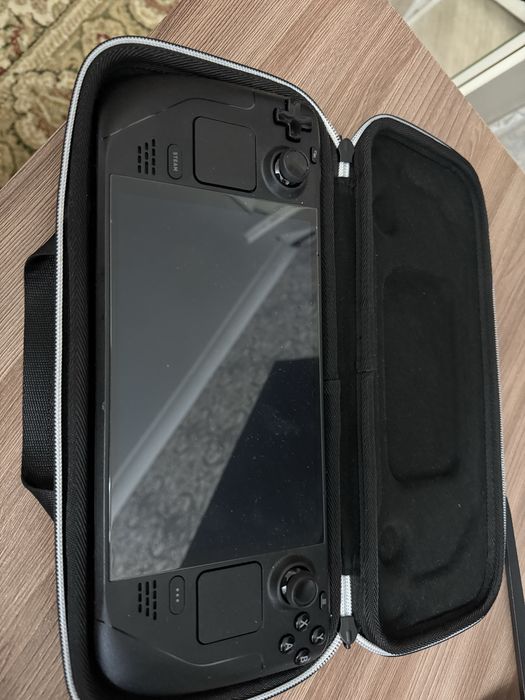 Продам STEAM DECK OLED 512GB полный комплект