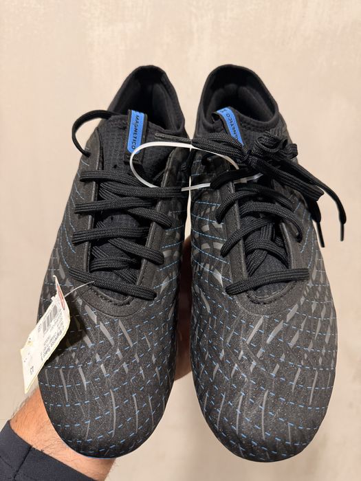 Ghete fotbal Under Armour Magnetico