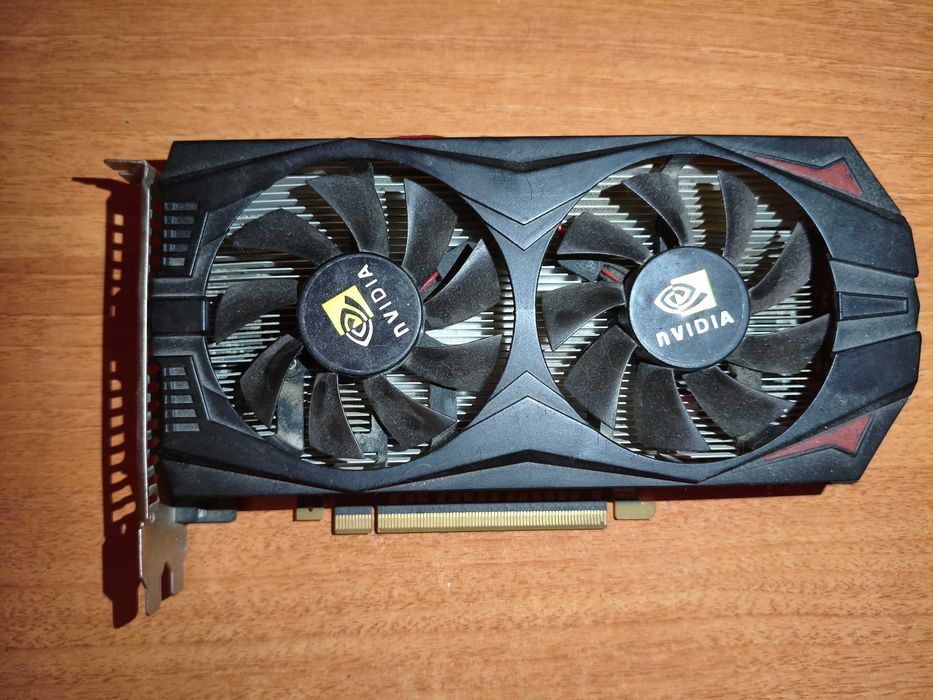 Видеокарта GTX550 Ti