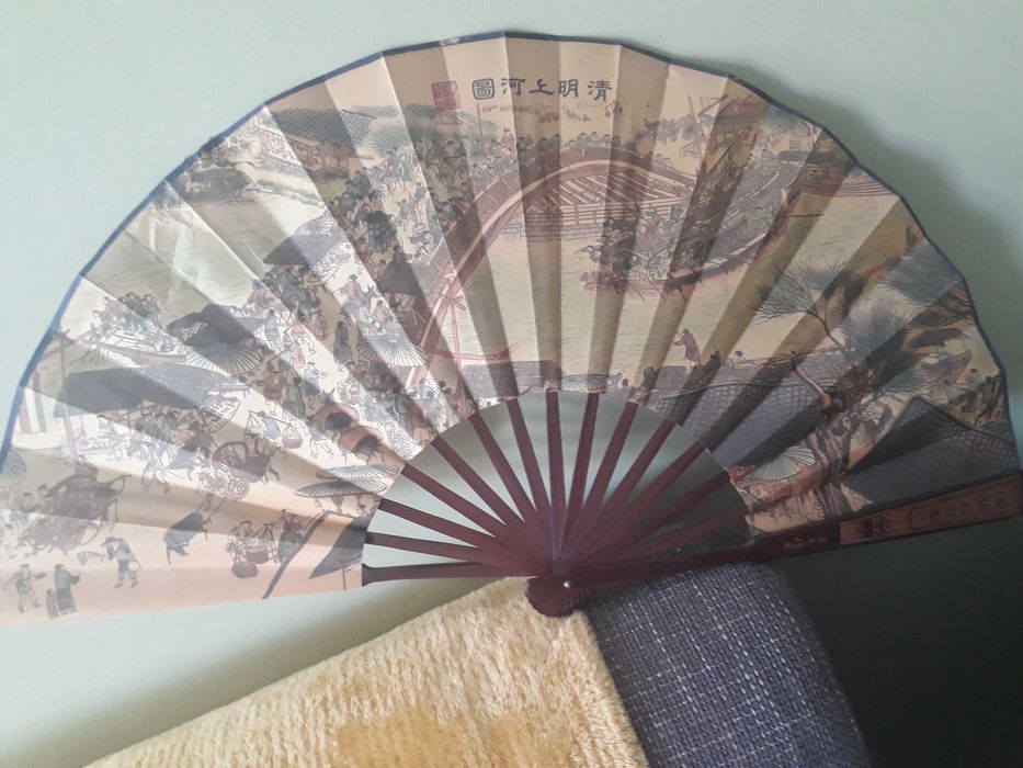 Evantai feng shui prosperitate cu suport decor