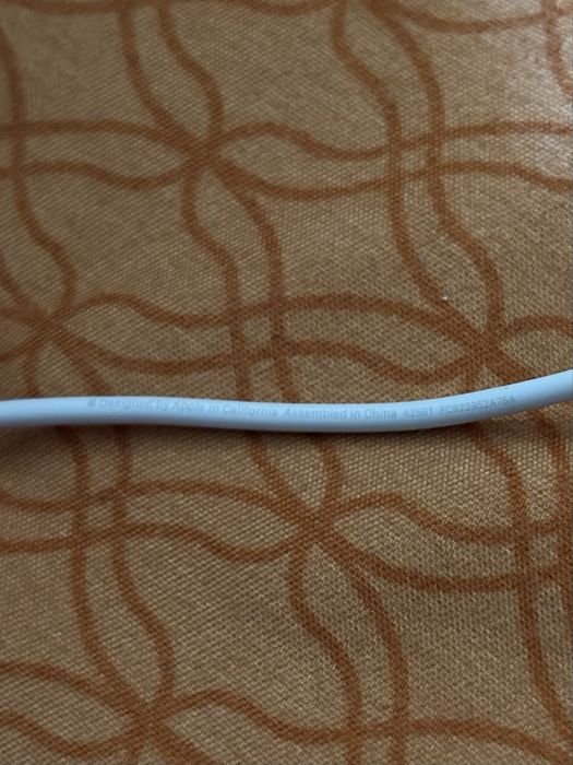 Cablu de date Apple USB-C la Lightning (1 m) original