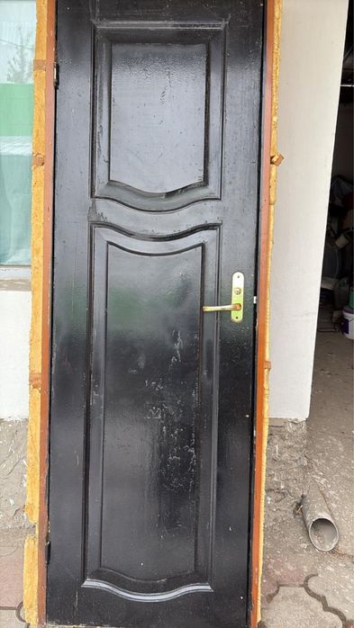 Продаю двери Б/у