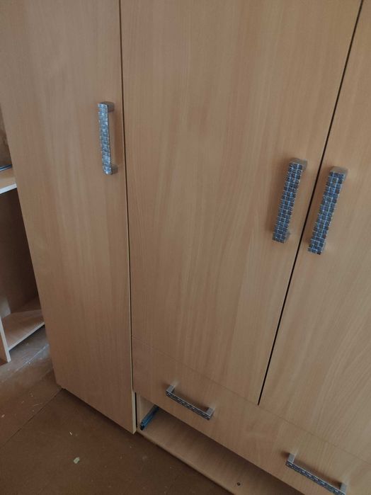 Шкаф обыкновенный