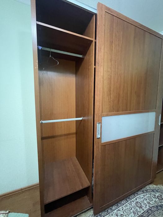 Продам спальный гарнитур б/у